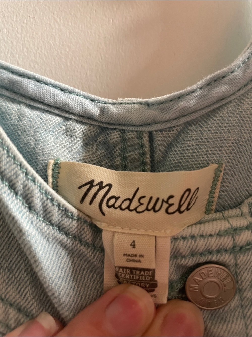 Madewell Sleeveless Button-Front Denim Dress - Picture 3 of 4
